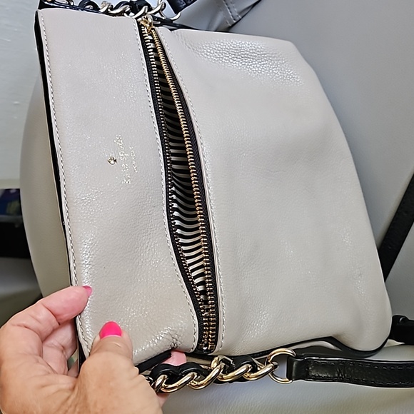 Kate Spade ♠️ - Picture 3 of 8